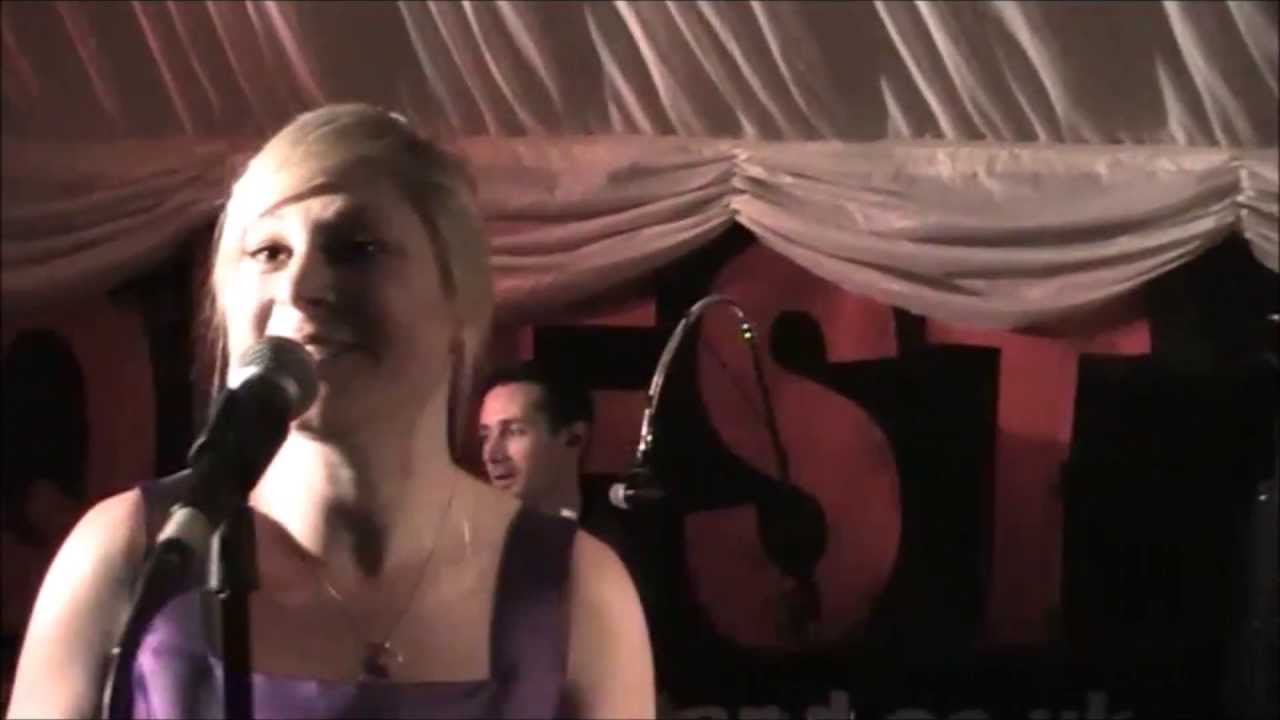 Quest - UK Top Function Band