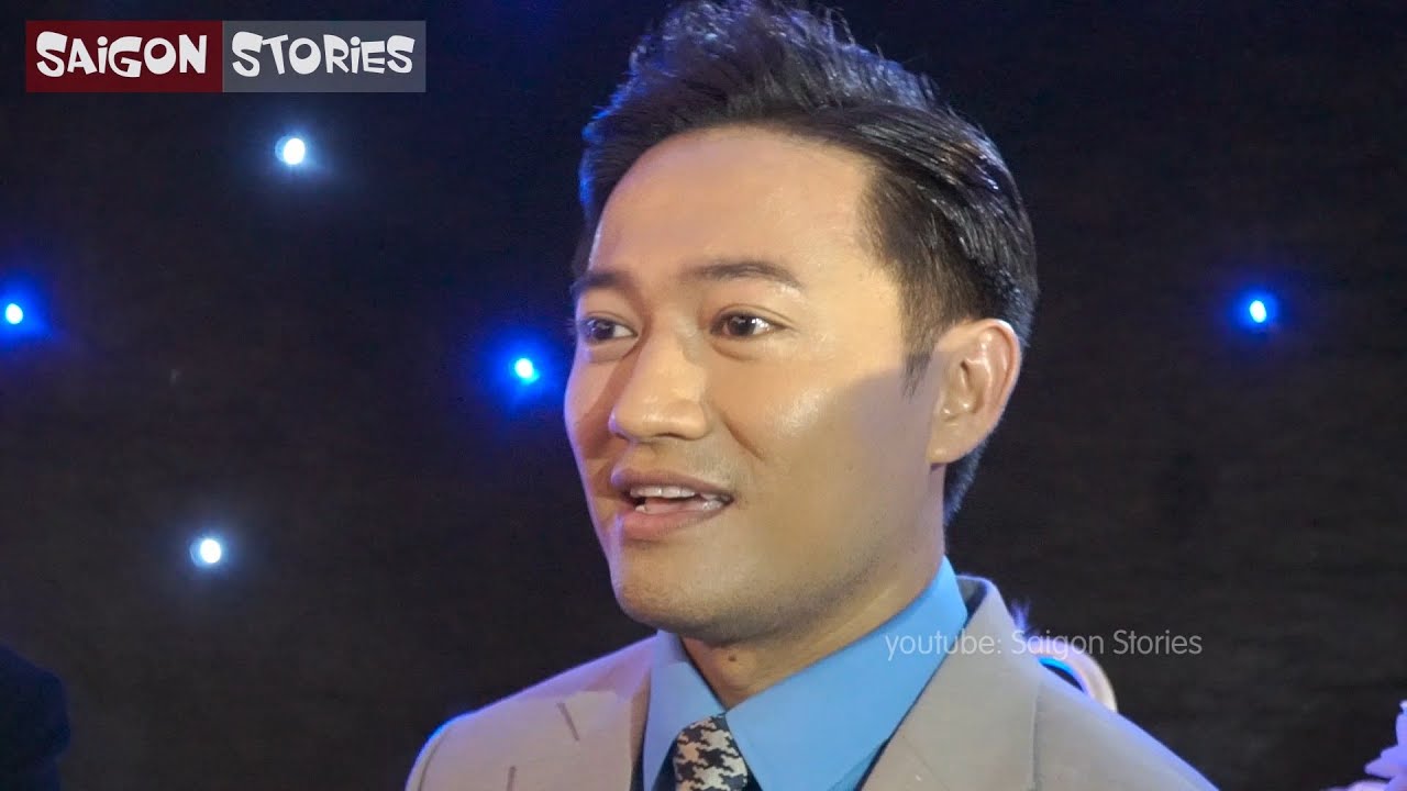 Quý Bình kể chuyện cầu hôn vợ trớ trêu khi đang mặc quần đùi, chia sẻ tất tần tật về bà xã 