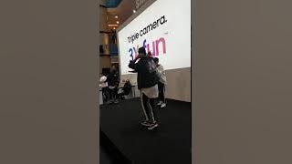 LUAR BIASA-(Ismail Izzani)