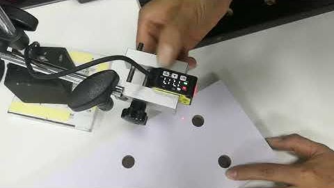 laser displacement sensor