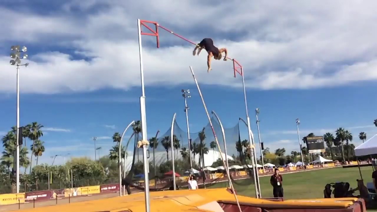 Garrett Starkey 18' PR Pole Vault