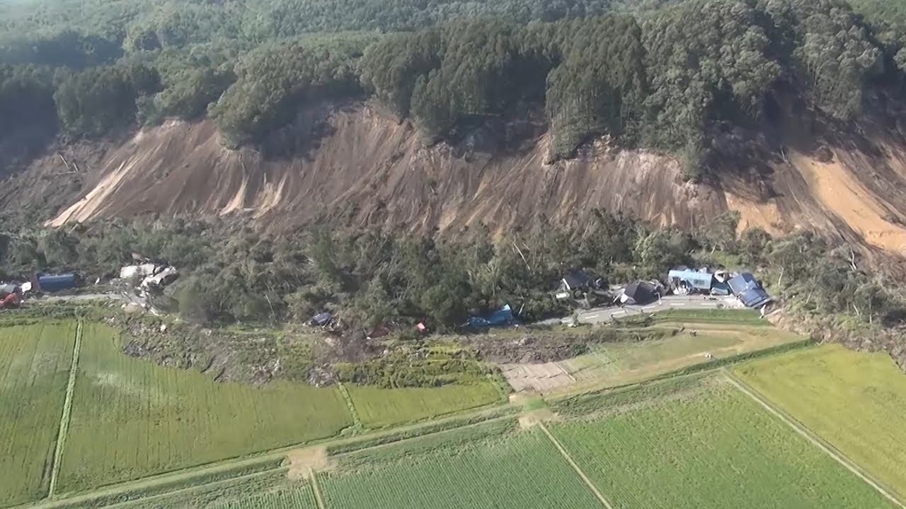 厚真町の土砂崩れ現場を上空から専門家が確認 Youtube