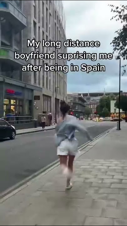 My long distance boyfriend surprised me