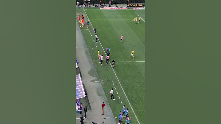 ¡ABUCHEAN A CHICHARITO! La afición de Chivas le pierde el respeto en su propio estadio