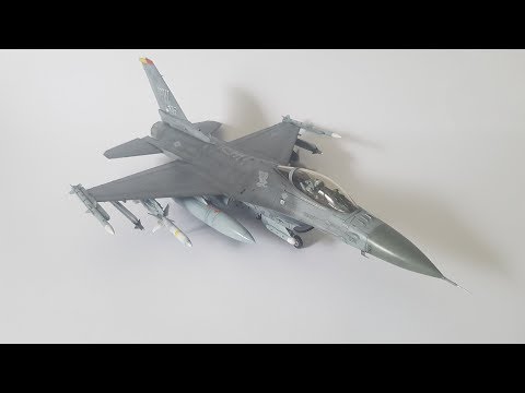 Academy #12204 1/48 F-16C "Flying Razorbacks" Plastic Model Kit Airplanes 