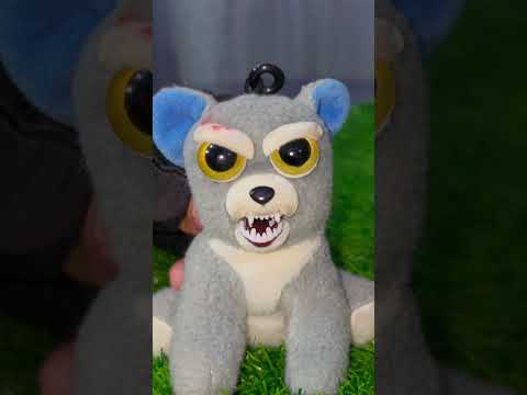 Se hace 💩 en la Mesa 😆 #duende #humor #funny #fyp #marcianito