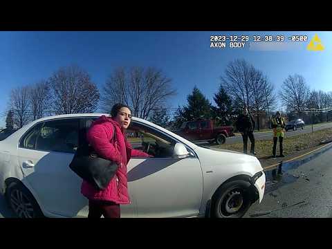 35-Year-Old Woman Crashes While High on Drugs, Then Begs Driver Not to Call Police