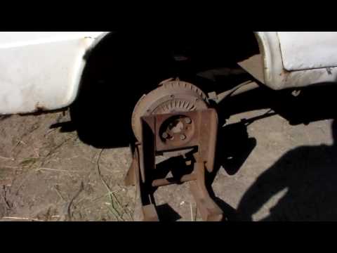 Переворачиваем авто на опракидователях.Overturn cars on the dumper.