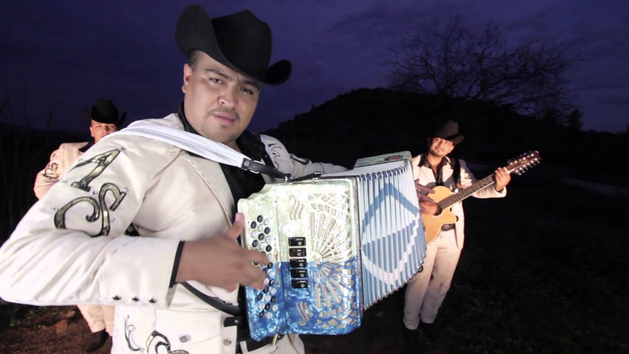 Los Alameños de la Sierra -  Mi Niña Traviesa (Video Oficial) HD Estreno