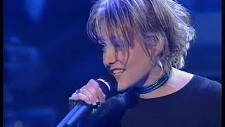 Irene Grandi - La tua ragazza sempre (Live Sanremo 2000)