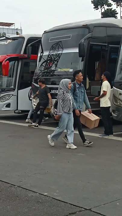 Preman Pensiun 7 Suasana Syuting Di Terminal Jalur Bis #shorts