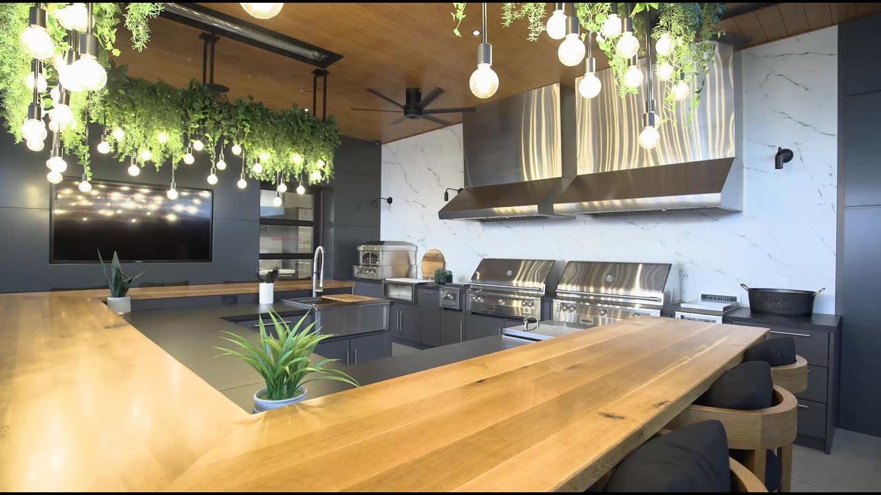 Rooftop Penthouse Outdoor Kitchen Living Space Feature - YouTube