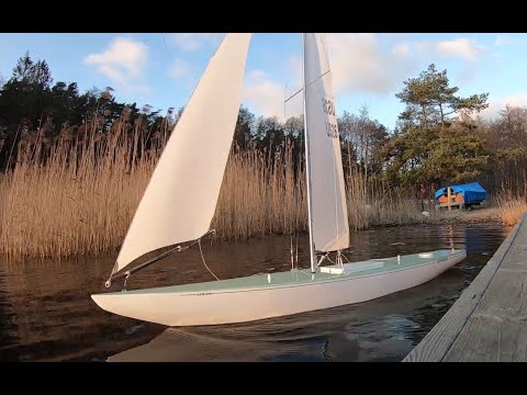 12 meter rc yacht