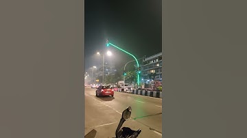 New traffic light technology in Mumbai (Worli)