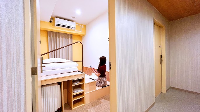Staying at Japan’s $35 Expensive Capsule Hotel