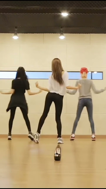 The. Best. Intro. Ever. 😭 #kpop