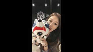 180621 Yizhibo Live Put Your Hands Up If Love Me (Jiyeon)