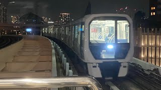 【ゆりかもめ】お台場海浜公園を発車する7500系