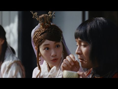 川栄李奈 au CM スチル画像。CM動画を再生できます。 川栄李奈 au CM スチル画像。CM動画を再生できます。