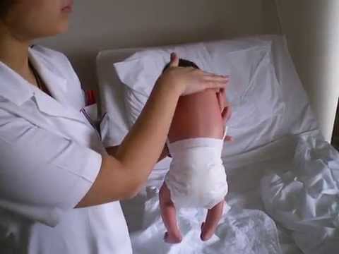 Βίντεο: Τι χρειάζεται για το μπάνιο ενός νεογέννητου