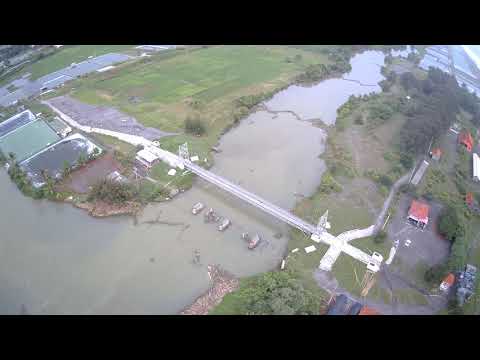 Фото Relaxing Banget Drone MJX Bugs B7 Menjelajahi Pantai Pasir Puncu Purworejo Bonus Jembatan Gantung