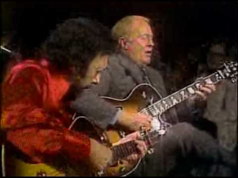 Barney Kessel and Herb Ellis playing "Oh Lady Be G...