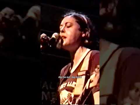 “Dig Me Out” live at 924 Gilman’s Punk Prom in ‘97 - happy 29 years of the record today! #punk #rock