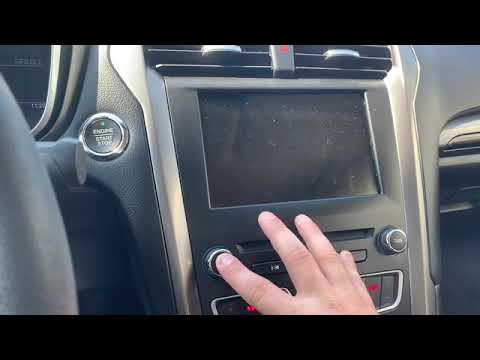 Video: ¿Cómo reinicio la pantalla de mi Ford Fusion?