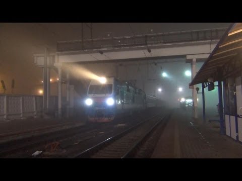 Электровоз ЭП1М-464 с