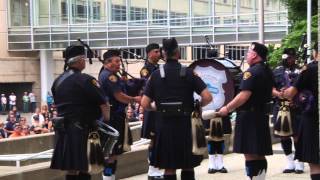 Akron Police show solidarity for fallen officers