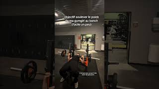 Elle réponds absente à l'appel. #gomuscu #gymgirl #basicfit #bench #pecs
