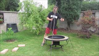 Making a grill / bbq table From an old garden table and a bbq bottom part, I made a new grilling / bbq table, to expand my possibilities for outside cooking at