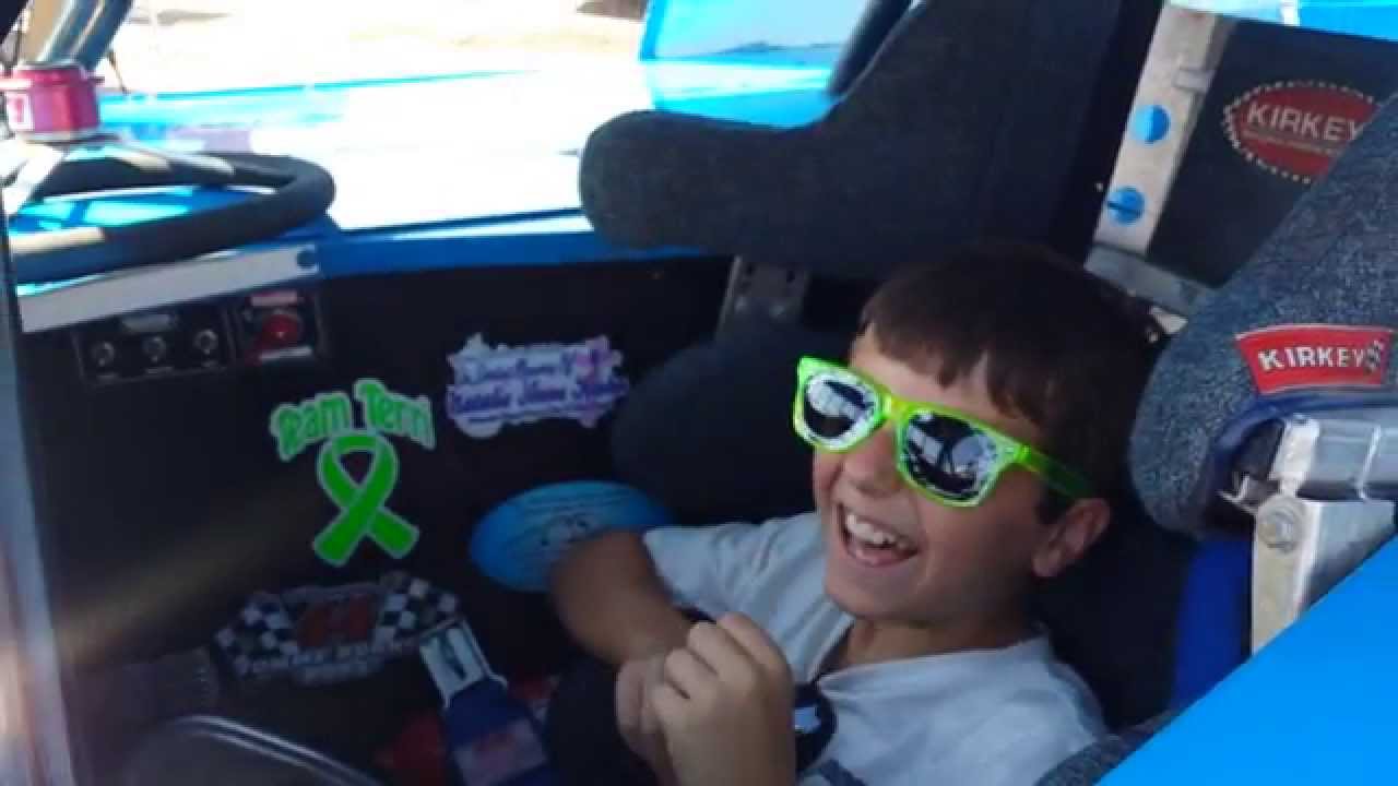 video phone beyonce mp3 Tyler getting into race car in Texas near U-Drop Inn Ramone's on US Route 66