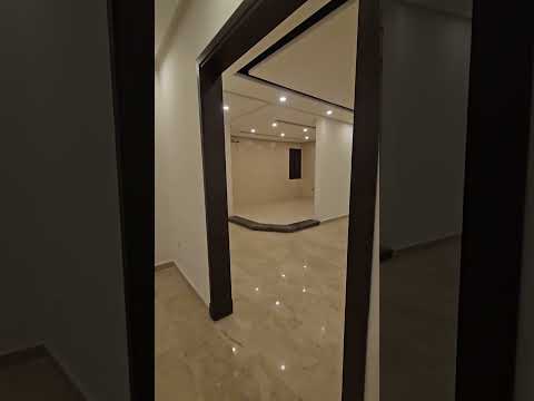 شقه للايجار حي الصفا 7غرف