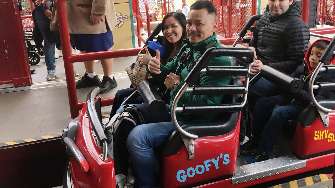 CA Adventure🎡🎠🎢🌁Goofy Ride - YouTube