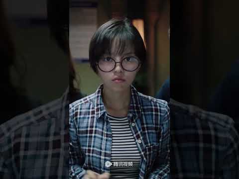 美女记忆力超强，瞬间锁定嫌疑人！#痕迹 #Trece #徐正溪 #姚笛 #shorts