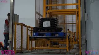 Thang nâng hàng kết hợp băng chuyền tự động, do VNDB (Vlift) chế tạo và lắp đặt