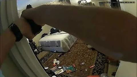 Body cam of Julia Anne Moss shooting (Viewer Discr...