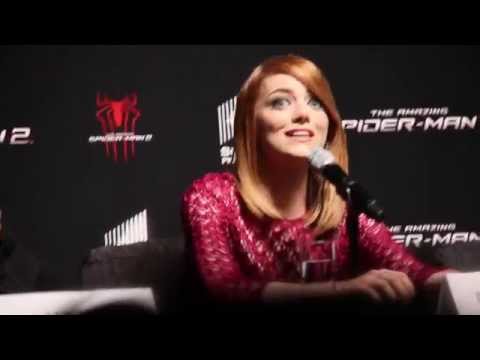 'that-press-conference-guy'-meets-emma-stone.