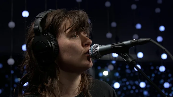 Courtney Barnett and Kurt Vile - Fear Is Like A Forest (Live on KEXP)