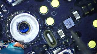 Naprawa zasilania kamer iPhone 6 - Lutowanie pod mikroskopem