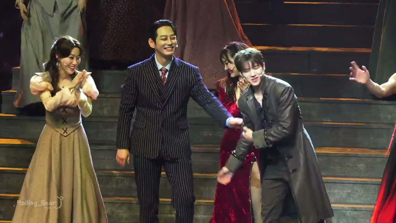 250212 뮤지컬 블러디러브 커튼콜+남우현 막공 무대인사