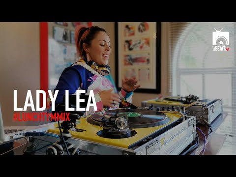 Lady Lea with your #LunchTymMix