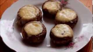 Шампиньоны запеченные с сыром чесноком в сметане! Шампиньоны запеченные с сыром чесноком в сметане!