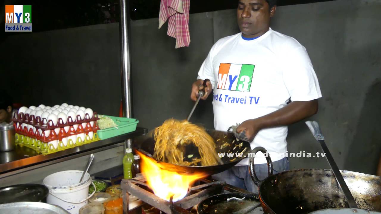 INDO CHINESE STYLE VEG NOODLES | HYDERABADI STREET FOOD 2021