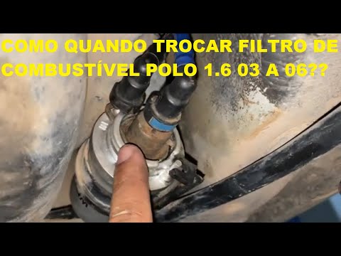 Vídeo: Como você muda um filtro de combustível em um VW Polo?