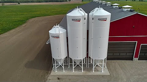 Grain bins from Kingwood Bins