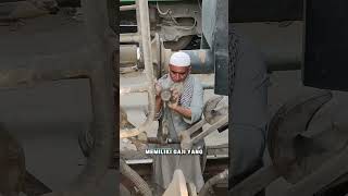 Penyambung kereta di India #keretaapi #faktaunik #pekerjaan