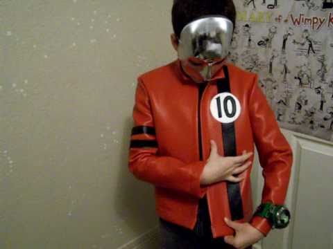 Albedo Ben 10 Cosplay