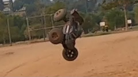 Arrma Kraton EXB what’s a lock differential & open differential..traxxas maxx breaks